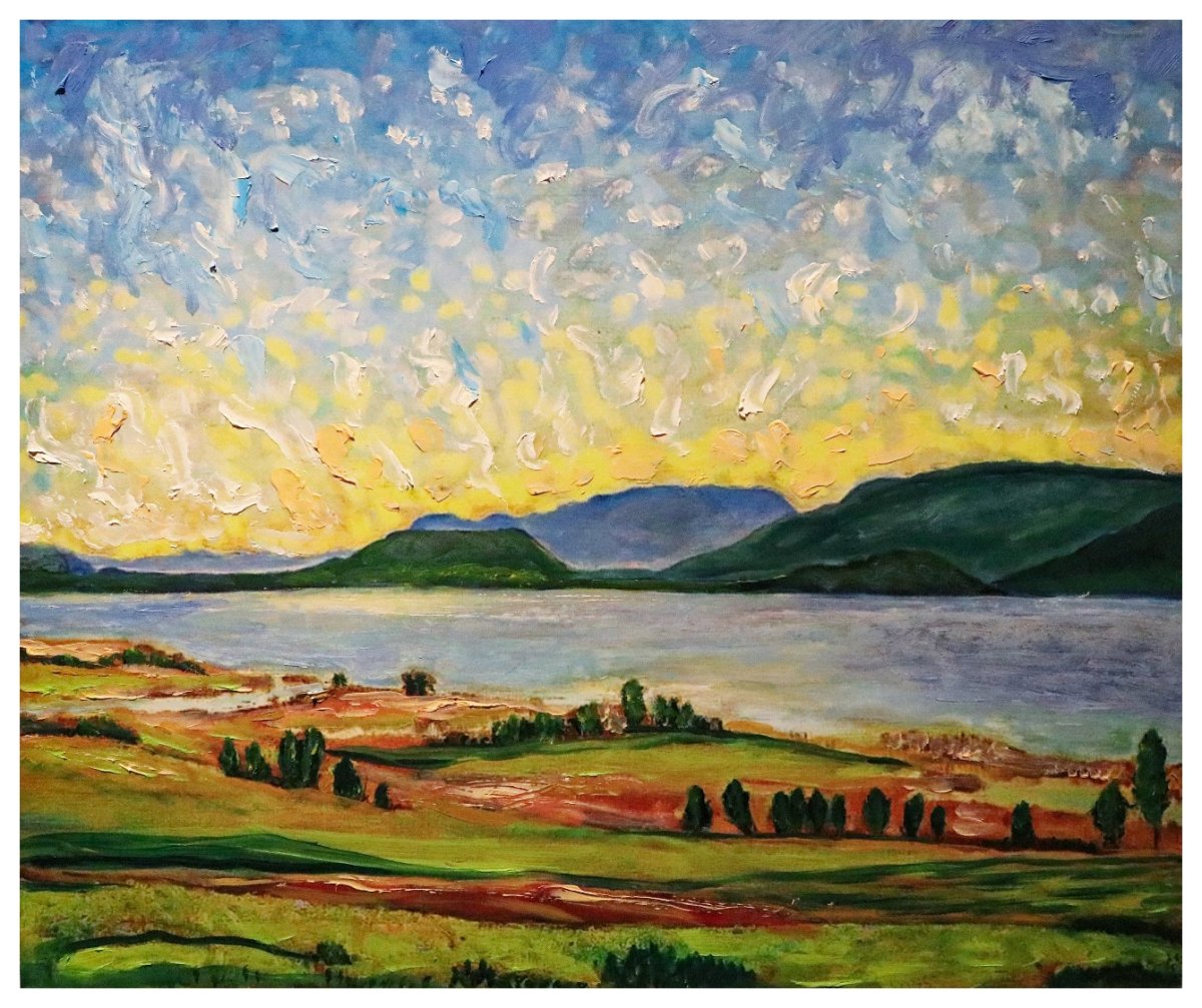 Crépuscule sur le lac