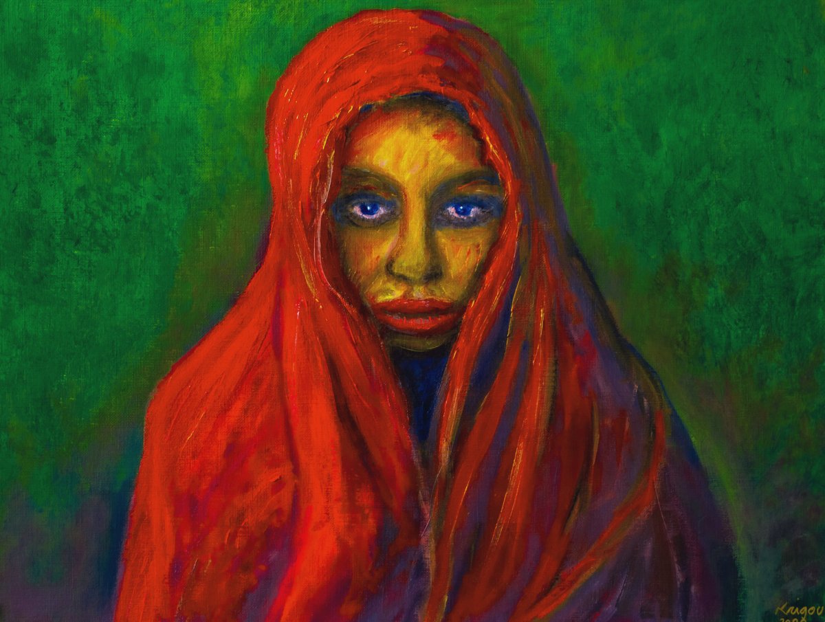 Portrait d'une femme enrobée d'un châle rouge sur fond vert