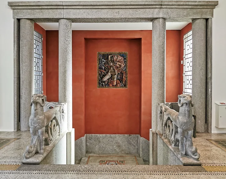 L'escalier menant à la salle des collections