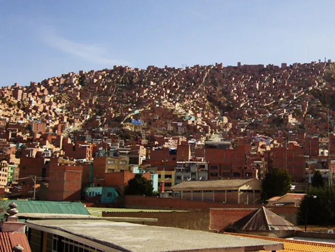 L'Alto vu depuis le Cimenterio Central