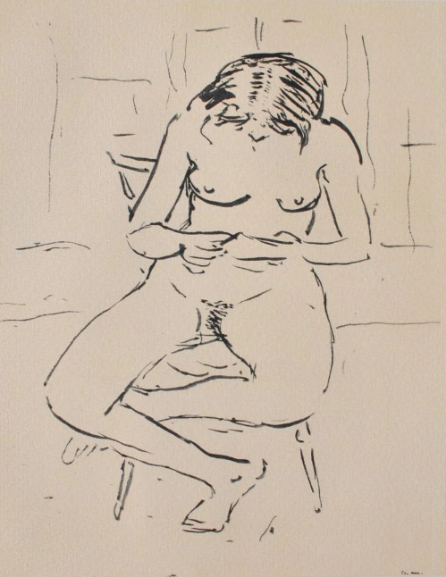 Femme nue se coiffant