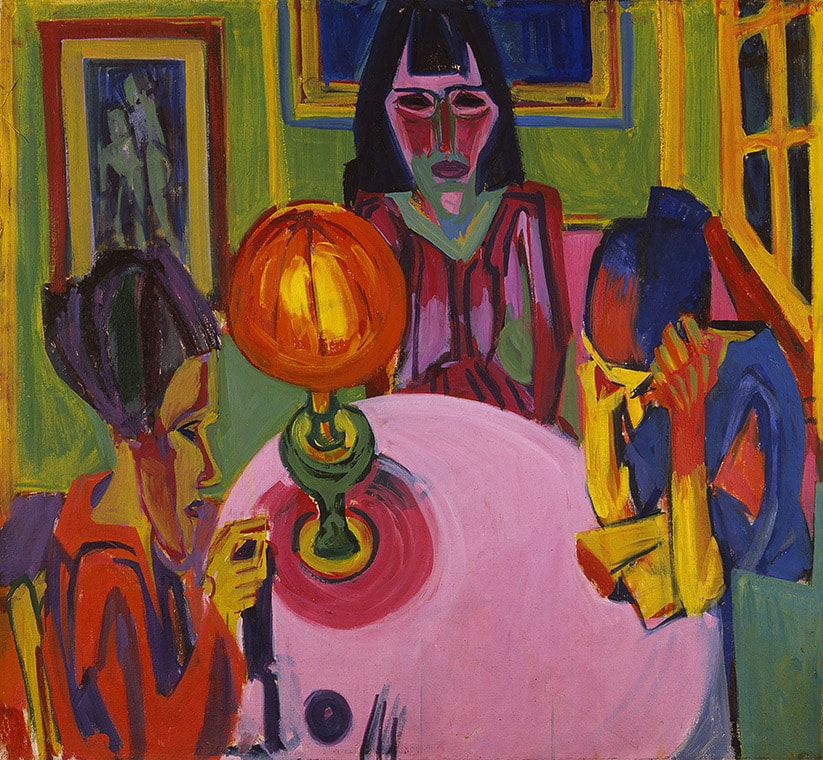 Intérieur avec trois femmes