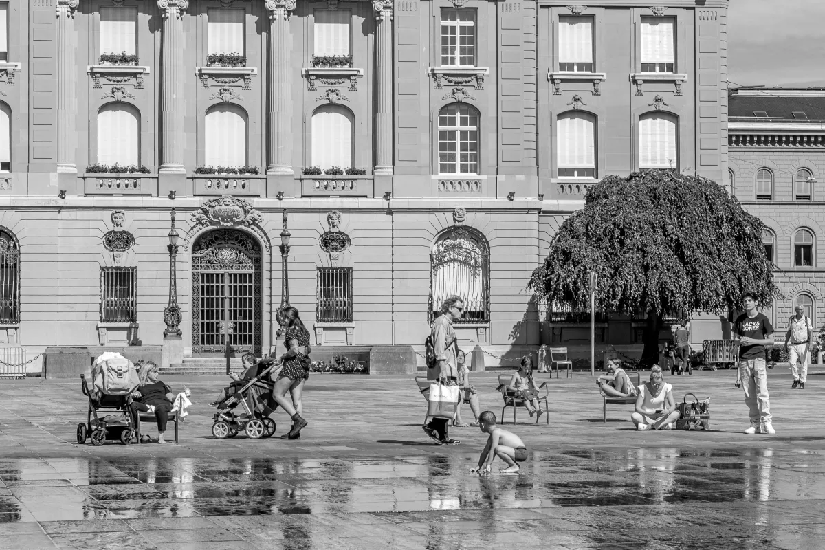 Jour d'été sur la place du Palais Fédéral, Berne 27 juillet 2023